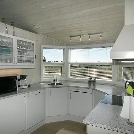 Ferdine - 1-5km From The Sea In Western Jutland By Interhome