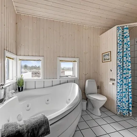 Ferdine - 1-5km From The Sea In Western Jutland By Interhome * Fano