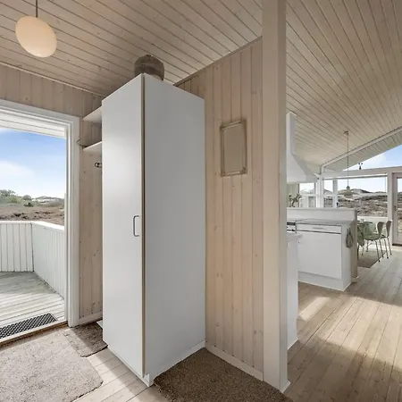 Ferdine - 1-5km From The Sea By Interhome