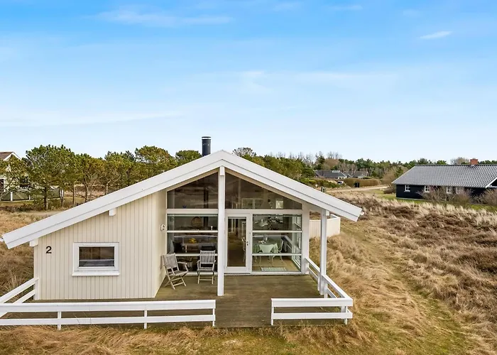 Ferdine - 1-5km From The Sea By Interhome