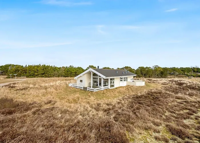 Dom wakacyjny Ferdine - 1-5km From The Sea By Interhome *