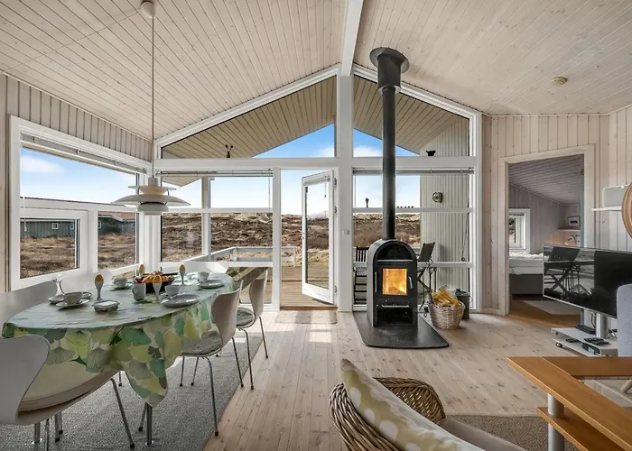 Dom wakacyjny Ferdine - 1-5km From The Sea By Interhome *